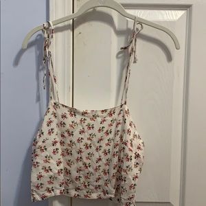 american eagle floral top. adjustable straps